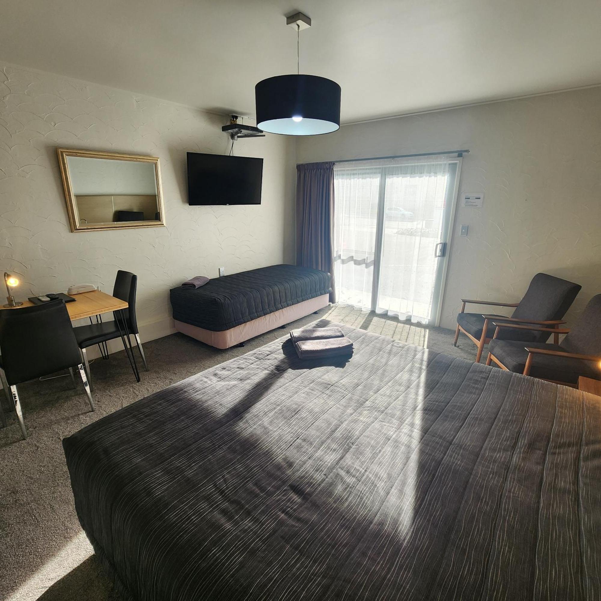 16 นอร์ทเกทมอเตอร์ลอดจ์ Motel นิวพลีมัธ ภายนอก รูปภาพ