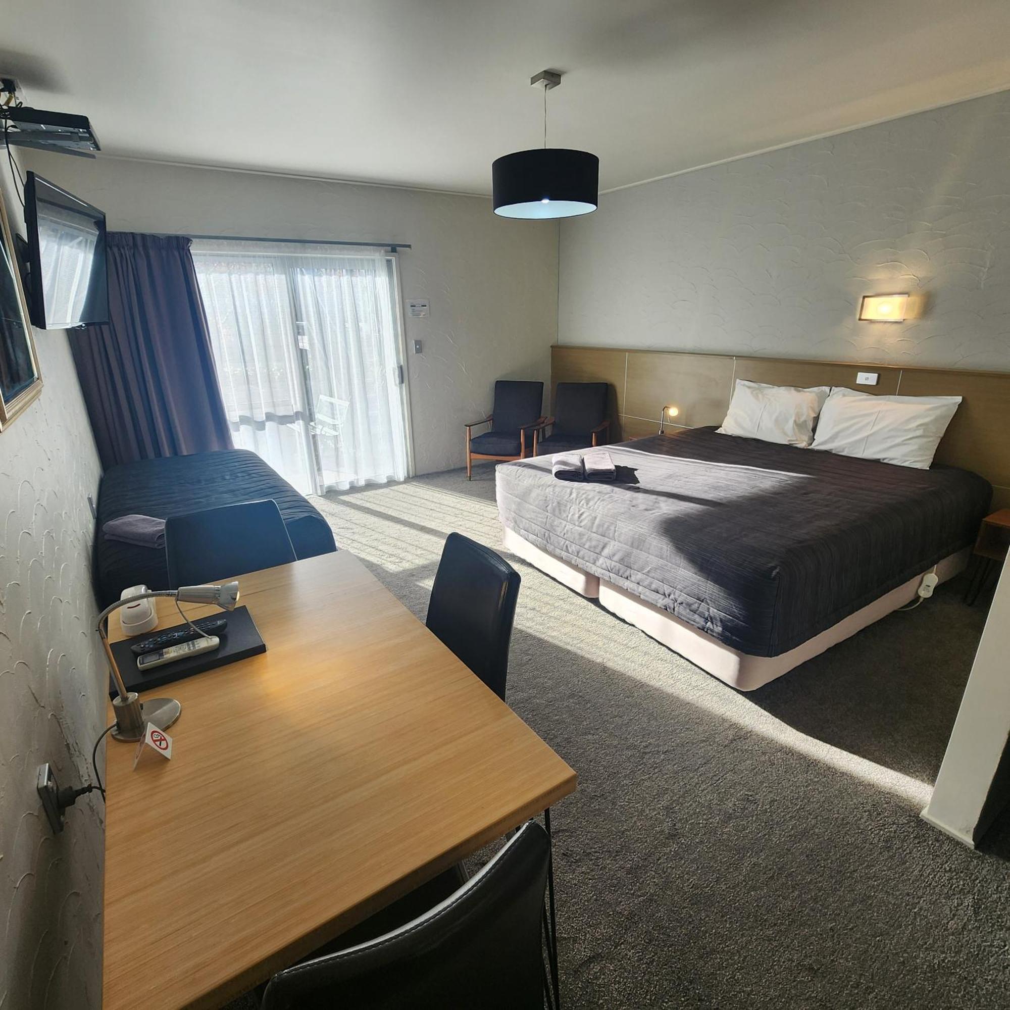 16 นอร์ทเกทมอเตอร์ลอดจ์ Motel นิวพลีมัธ ภายนอก รูปภาพ