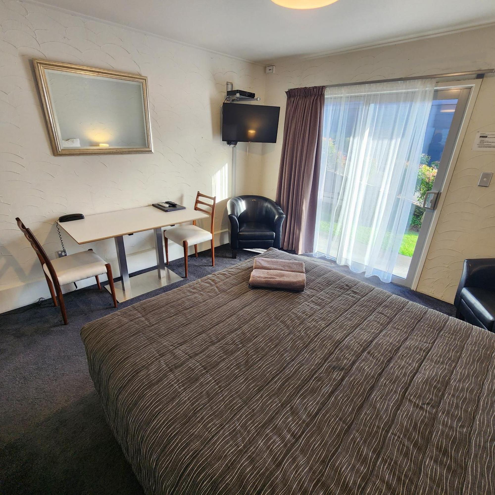 16 นอร์ทเกทมอเตอร์ลอดจ์ Motel นิวพลีมัธ ภายนอก รูปภาพ